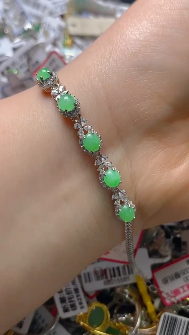 银S925镶嵌戒指翡翠百内无证书