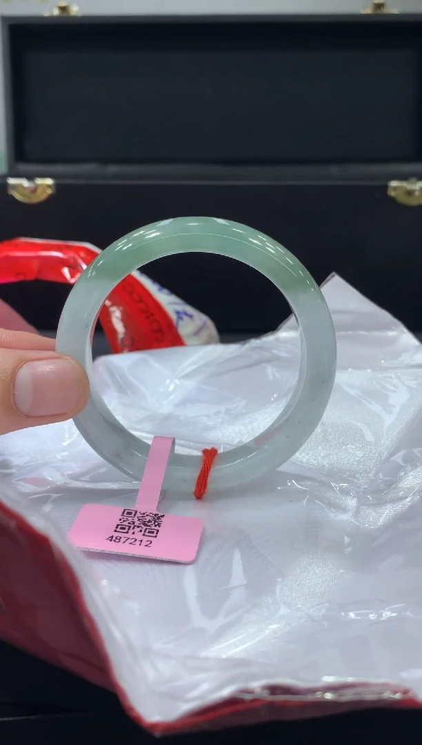 未镶嵌手镯翡翠翡翠手镯