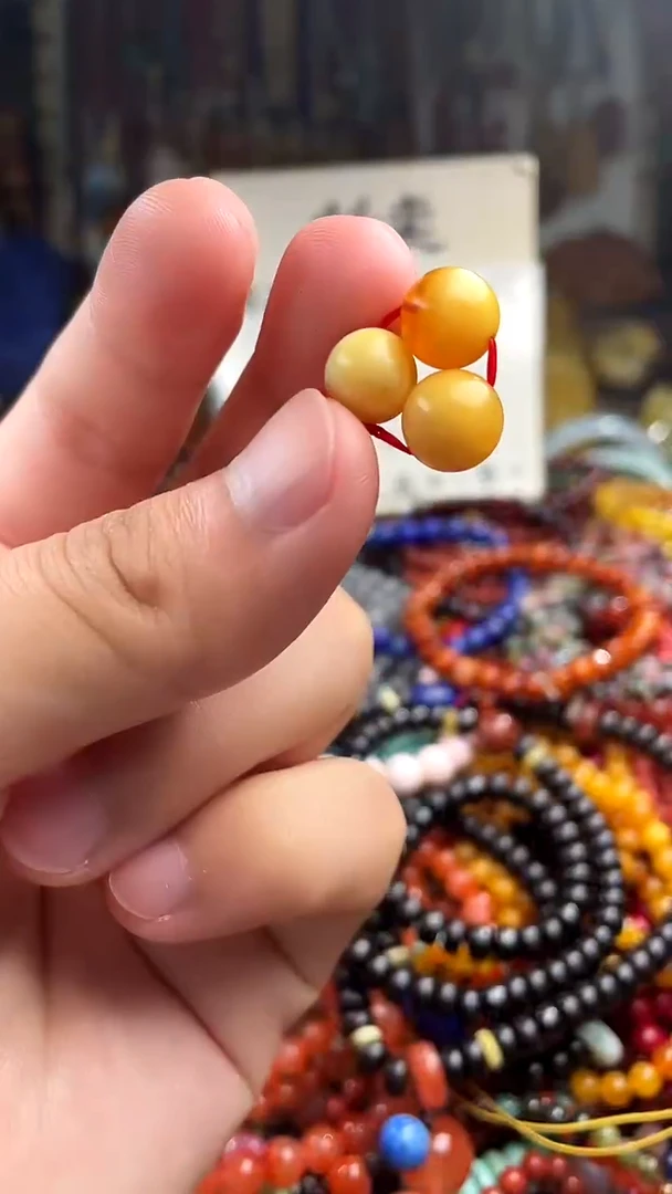 未镶嵌琥珀裸石(多样性发货只发一件)