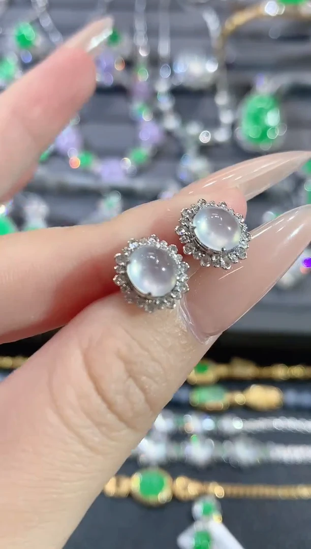 18K金镶嵌翡翠耳饰D13