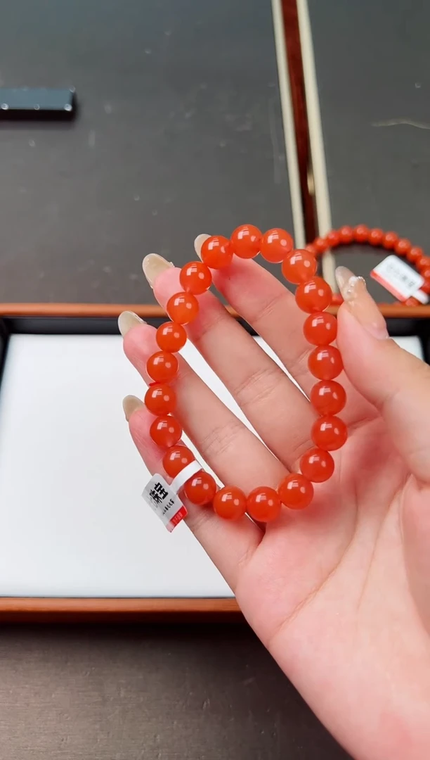 【闪购商品】南红玛瑙亮光手串卡9+未镶嵌保山杨柳滴水洞