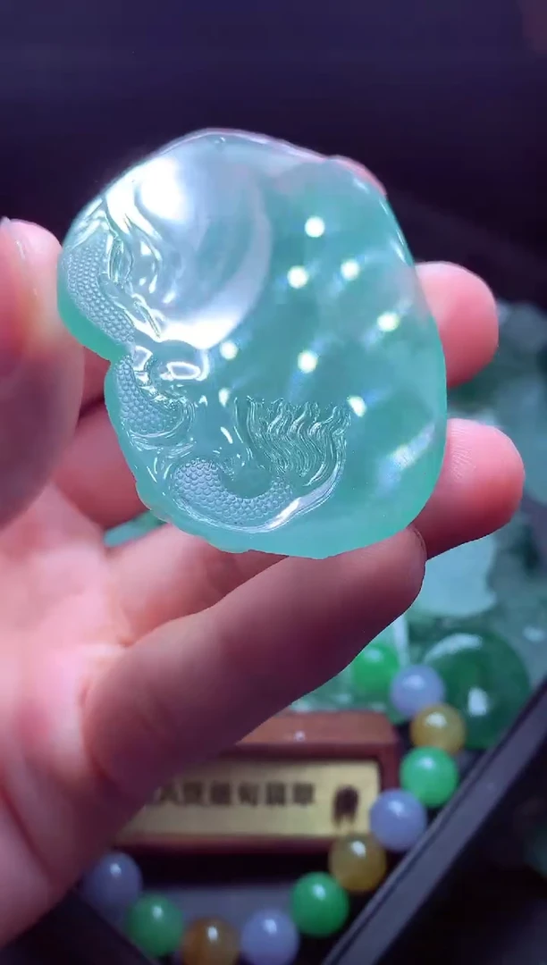 未镶嵌定制翡翠墨*?毛货翡翠定制