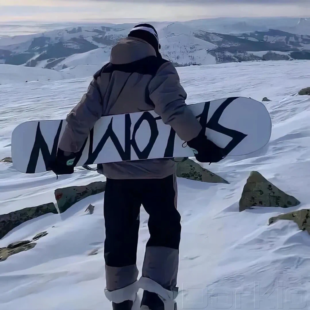 连帽户外冲锋衣鹅绒夹克服