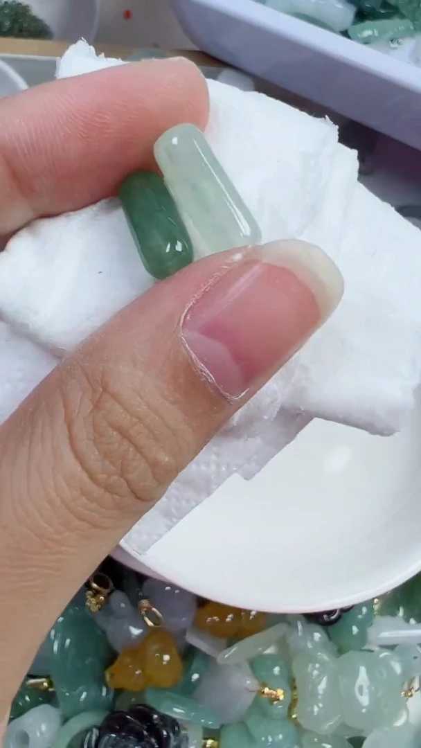 散珠翡翠533号链接，A货翡翠