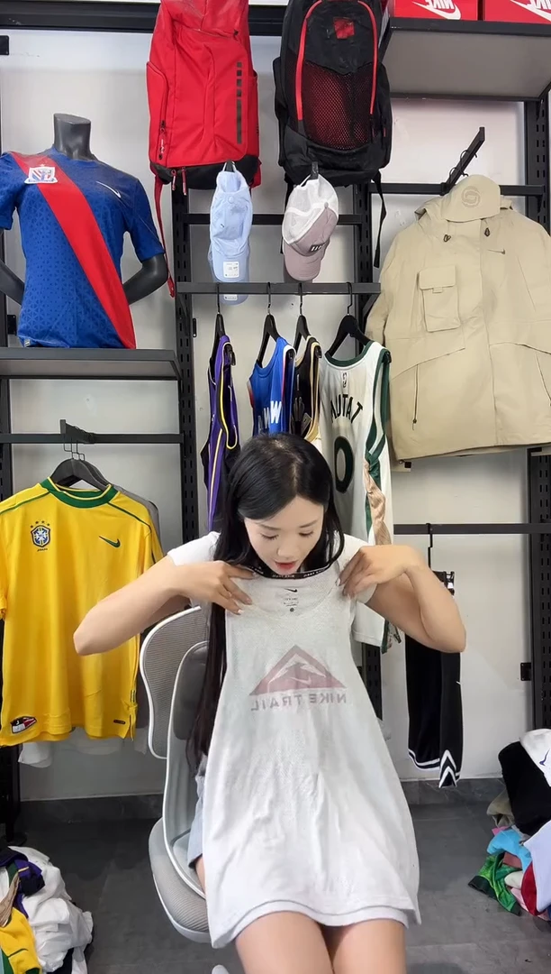 393编码 瑕疵款直播间过款为准 尺码·S