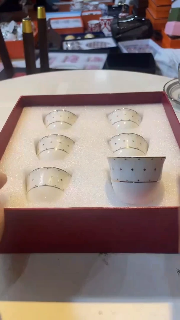 杯鸿辉家品牌瓷器，京东包邮！