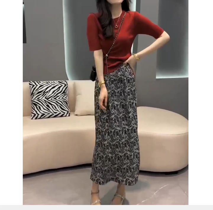 2025夏季新款网红同款洋气韩版潮流设计感休闲上衣裙子女幸n--s