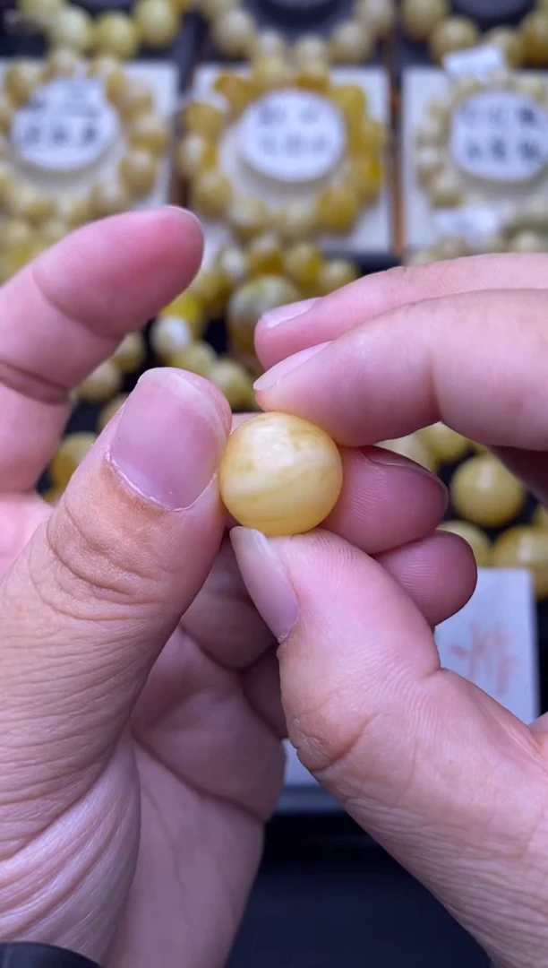 裸石琥珀未镶嵌大小姐珠宝严选82