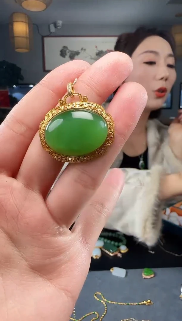 【闪购商品】和田玉吊坠(不含链)18K金镶嵌1