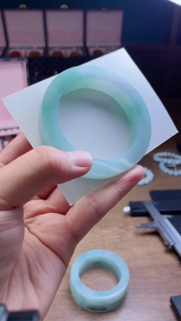 未镶嵌手镯定制翡翠╭****️定制