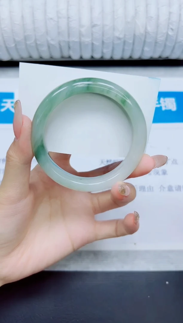 石英质玉手镯未镶嵌169/57