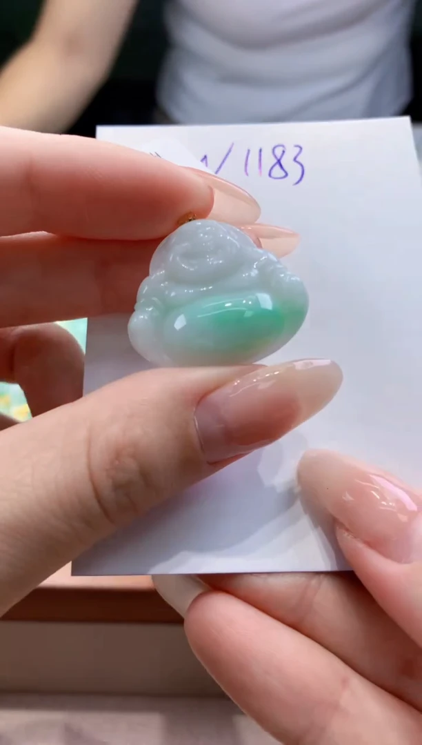 翡翠18K金镶嵌颈饰天然缅甸a货翡翠