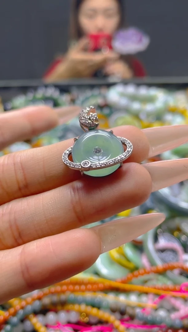 颈饰未镶嵌翡翠/L/翡翠A货，一件也是批发价