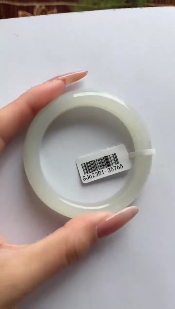 未镶嵌手镯和田玉55+