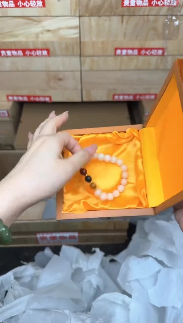 白玉菩提三色顶珠商品链接@@sp012