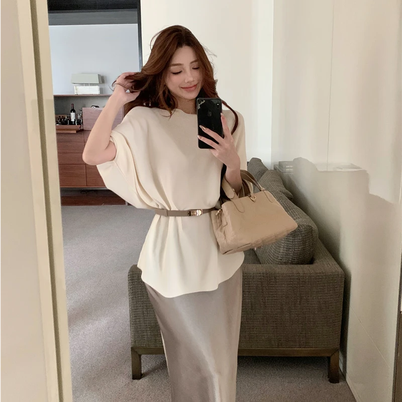洋气高贵上衣新品夏季法式圆领冰丝针织衫女宽松上衣(配腰带)