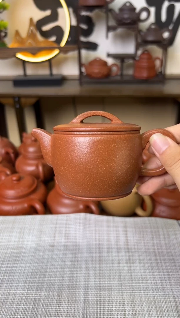 茶壶段泥独壶黄降坡汉瓦壶150CC