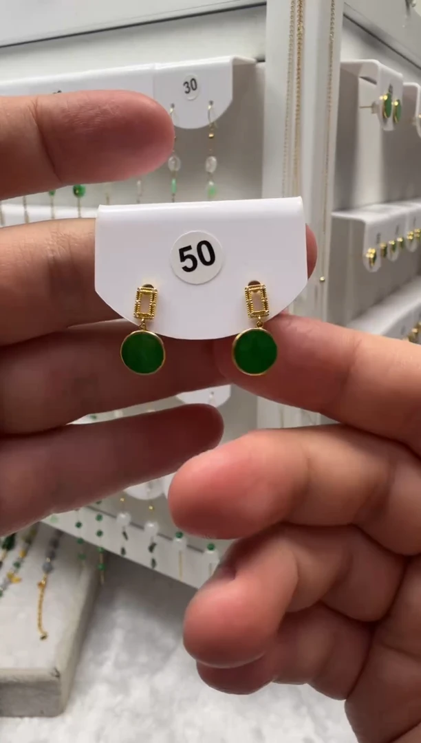 18K金镶嵌翡翠耳饰缅甸天然翡翠a货