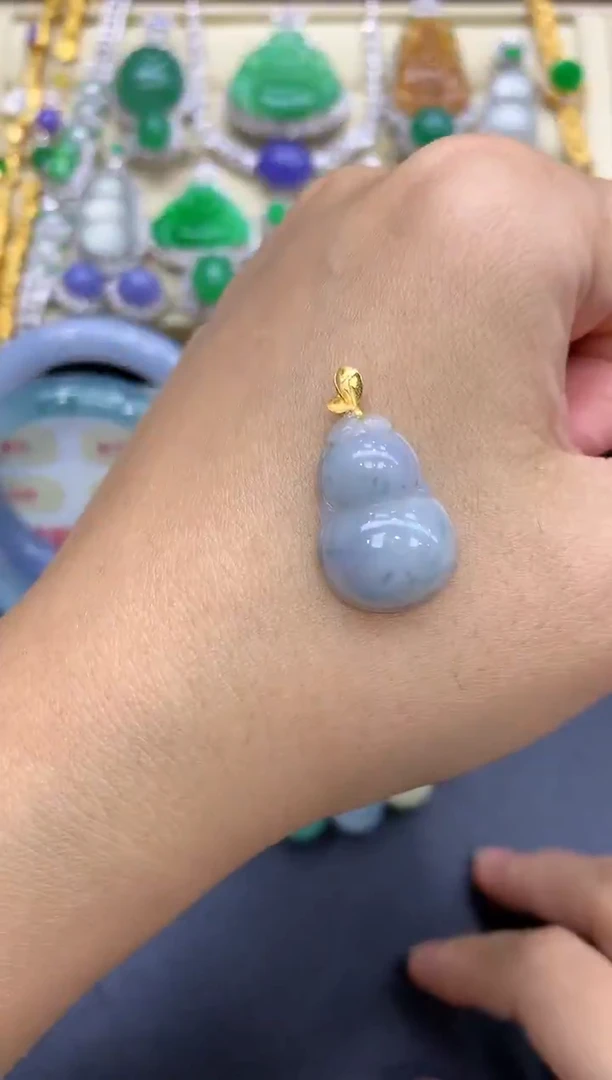 颈饰18K金镶嵌翡翠63-中国好珍宝