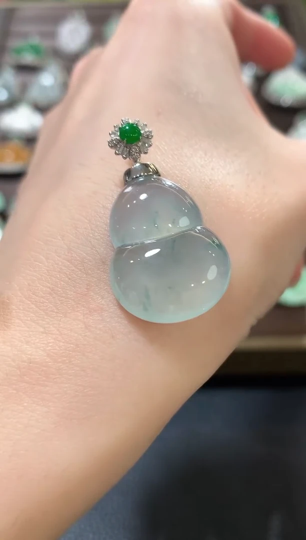 吊坠(不含链)18K金镶嵌翡翠a95