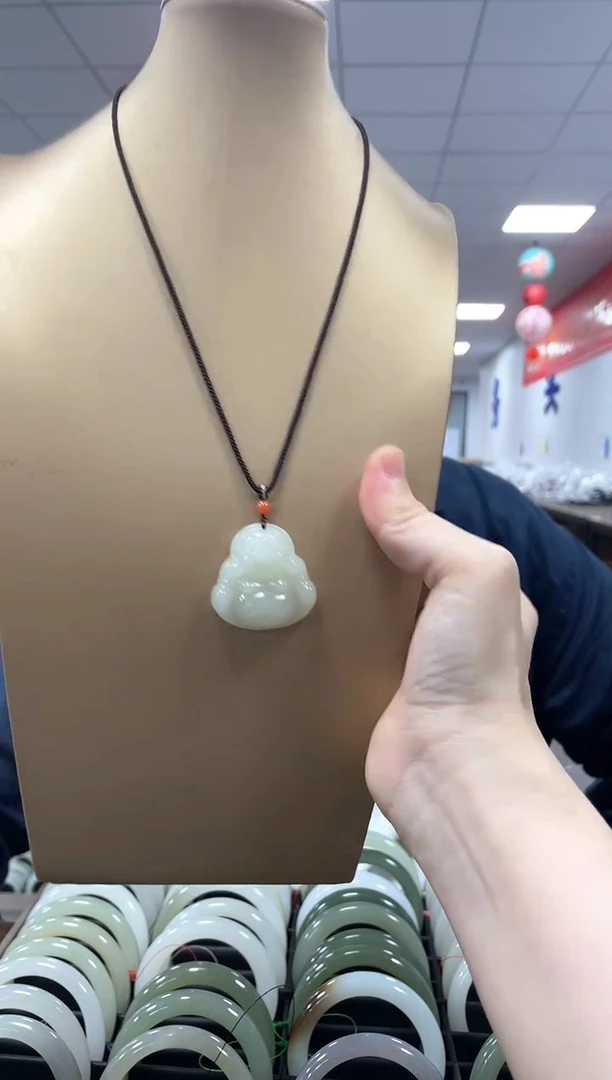 和田玉未镶嵌颈饰暖色佛公挂件一件35mm