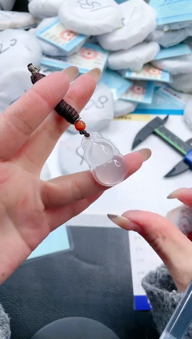 【闪购商品】石英质玉颈饰未镶嵌葫芦挂坠