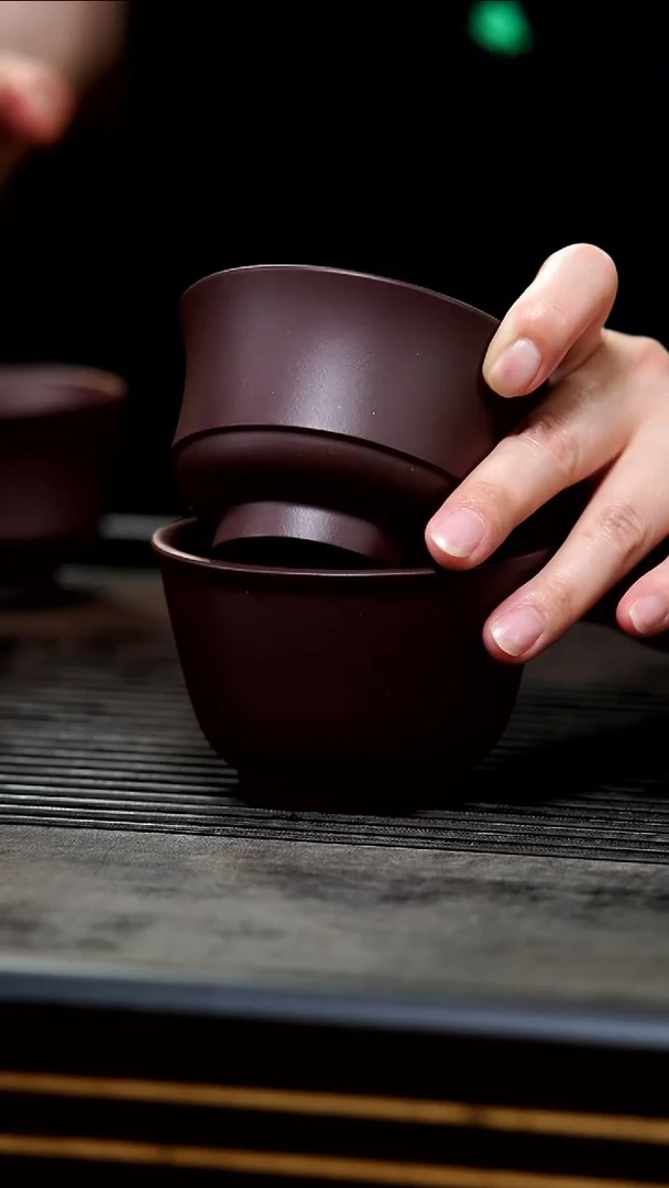 茶壶紫砂04-茄皮紫泥如意压手杯+大缸杯140cc