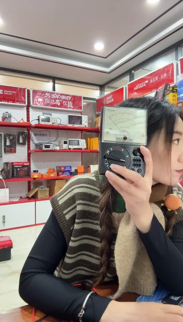 老式MF40开关板指针万用表