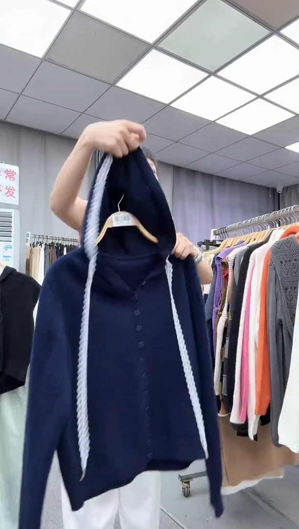 大哥家漂亮衣服漂亮颜色