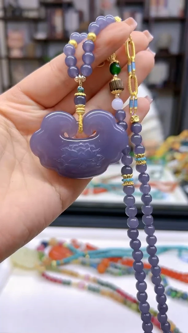 【闪购商品】和田玉毛衣链未镶嵌M606