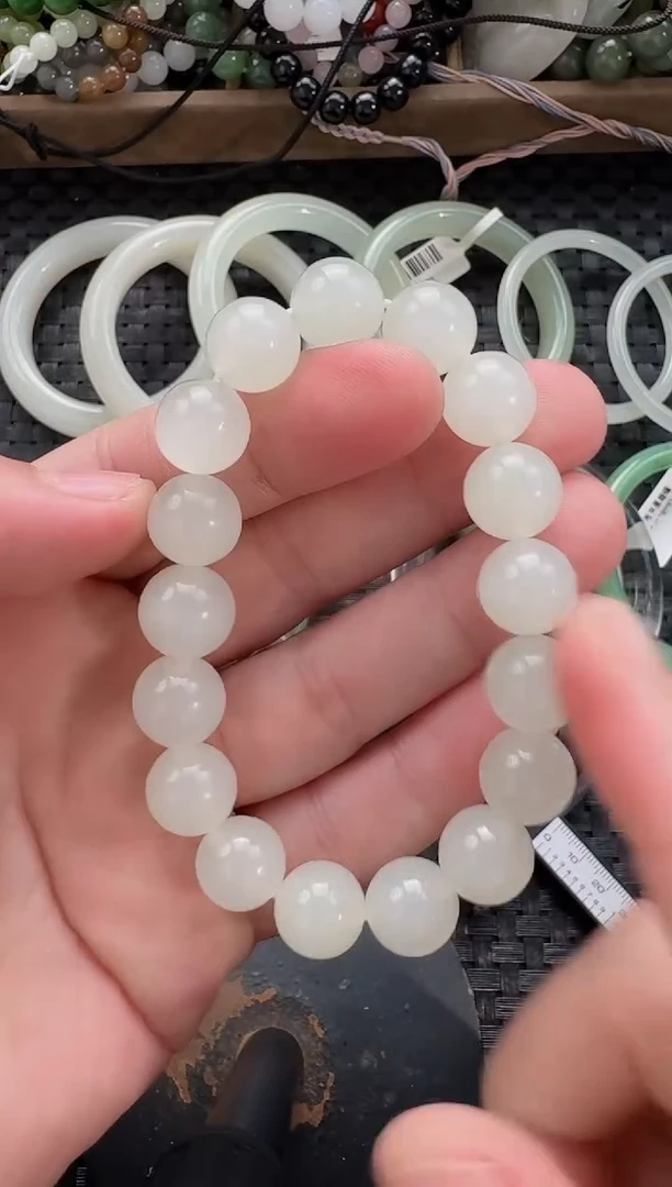 颈饰未镶嵌和田玉12mm手串