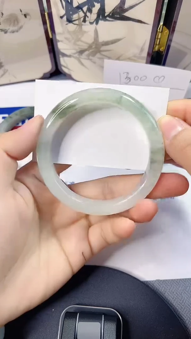 未镶嵌手镯石英质玉154-57/58