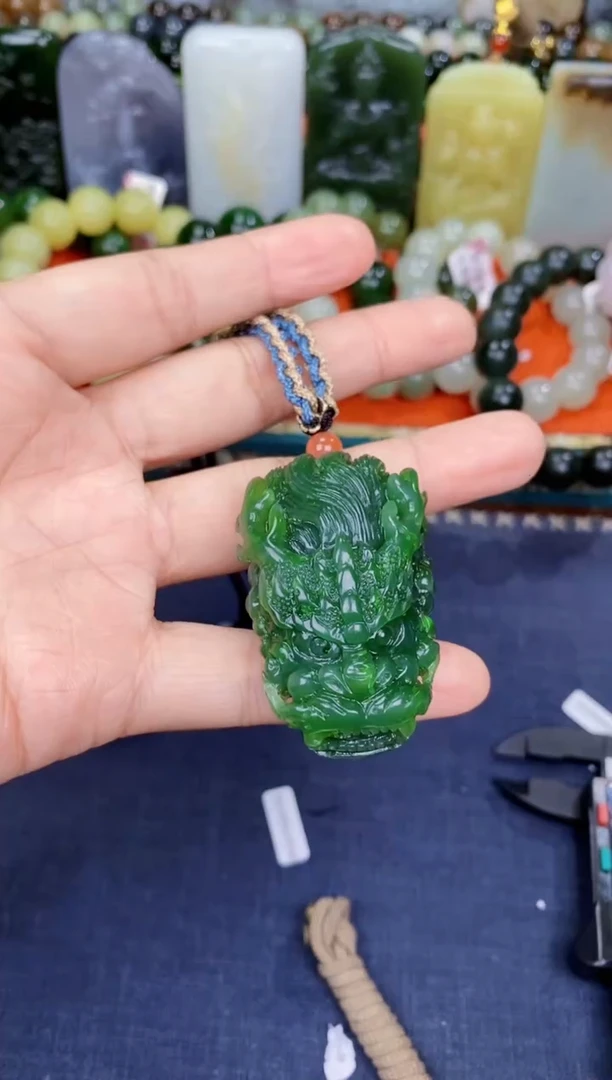 颈饰未镶嵌和田玉和田玉