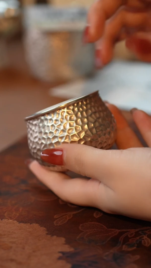 锤纹杯...............