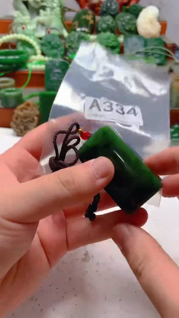 和田玉未镶嵌珠宝半成品1