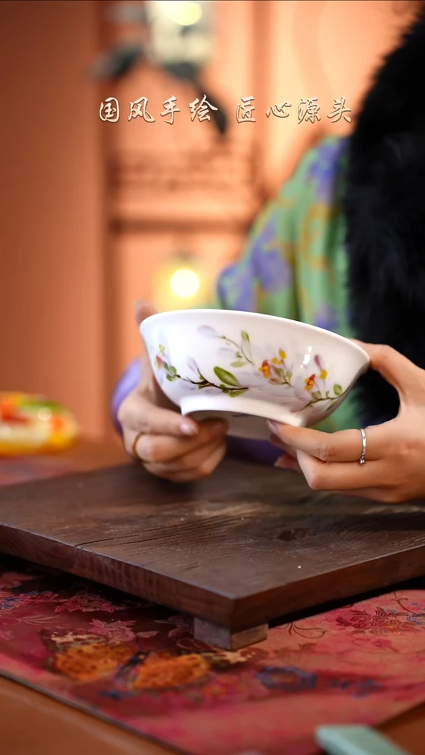 陶瓷景德镇釉中彩餐具甜心一号直径14.5高5 玉兰花