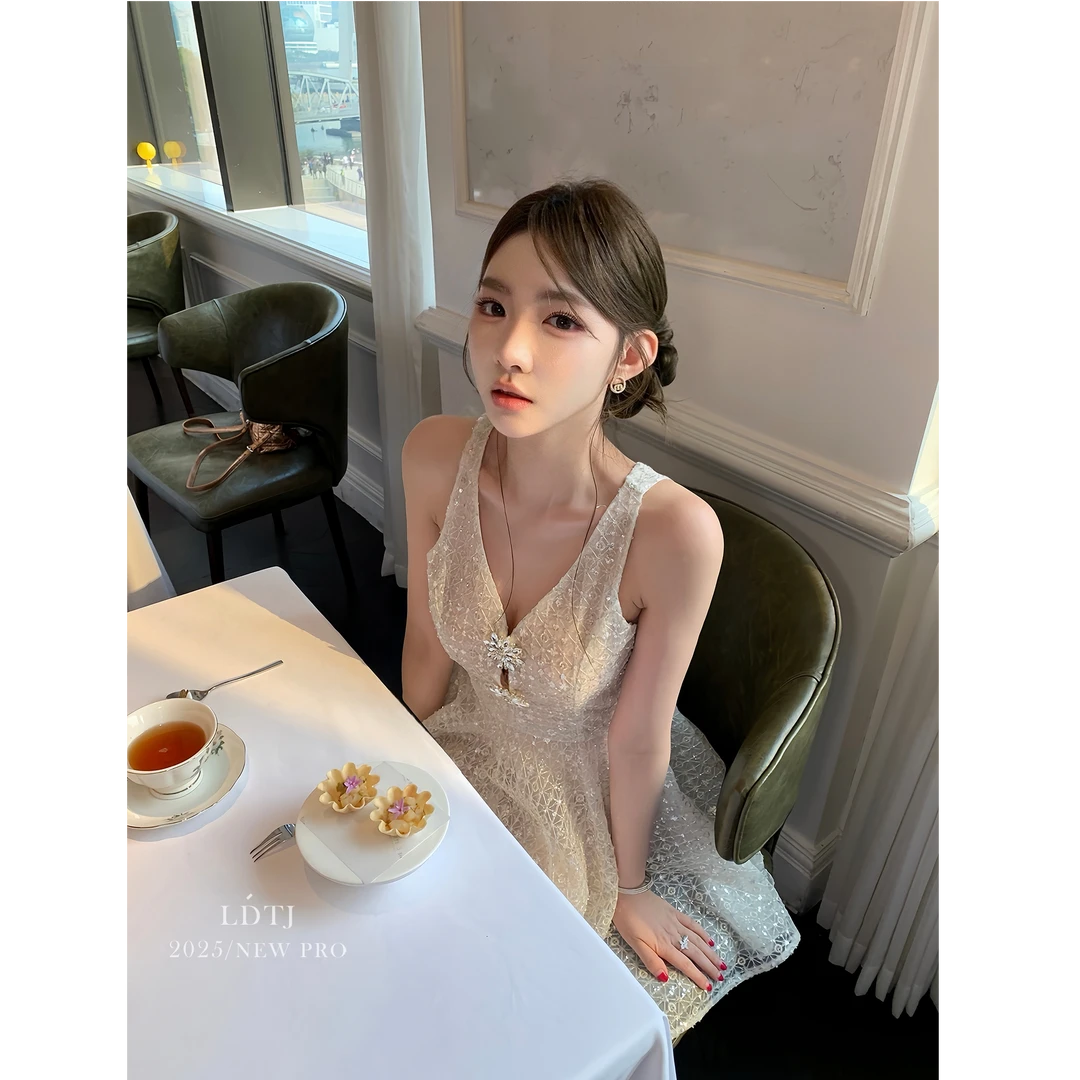 LYQ905 LDTJ高定【悉尼剧院 】法式贵气质重工钻珠礼服V领连衣短裙