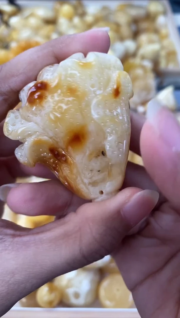 未镶嵌琥珀裸石天然琥珀蜜蜡