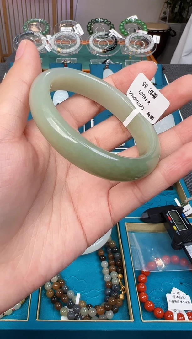 和田玉手镯未镶嵌Q 55