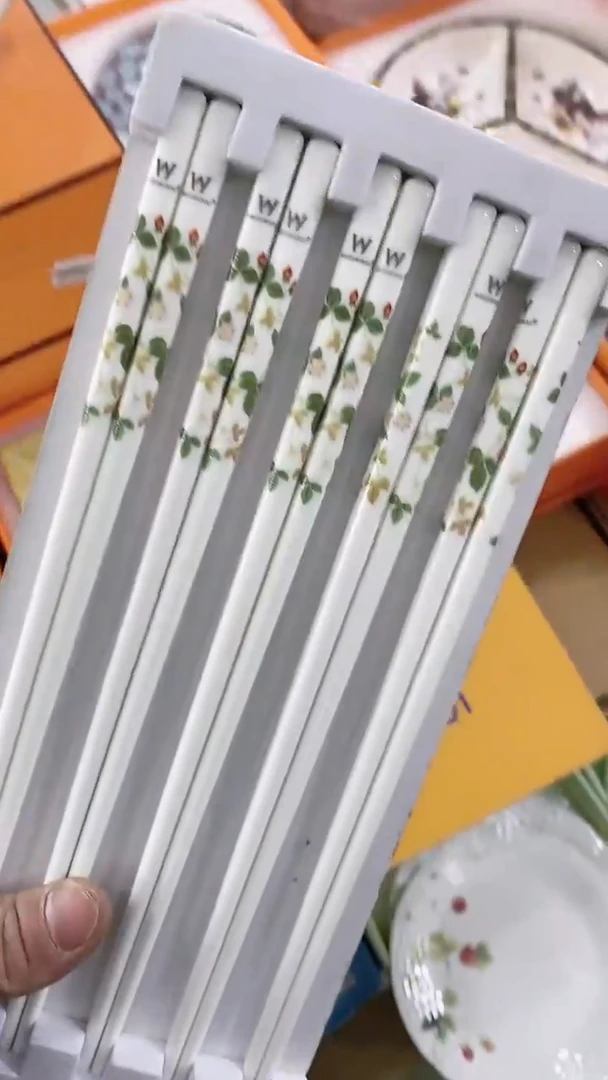 【闪购商品】瓷片00000000000000