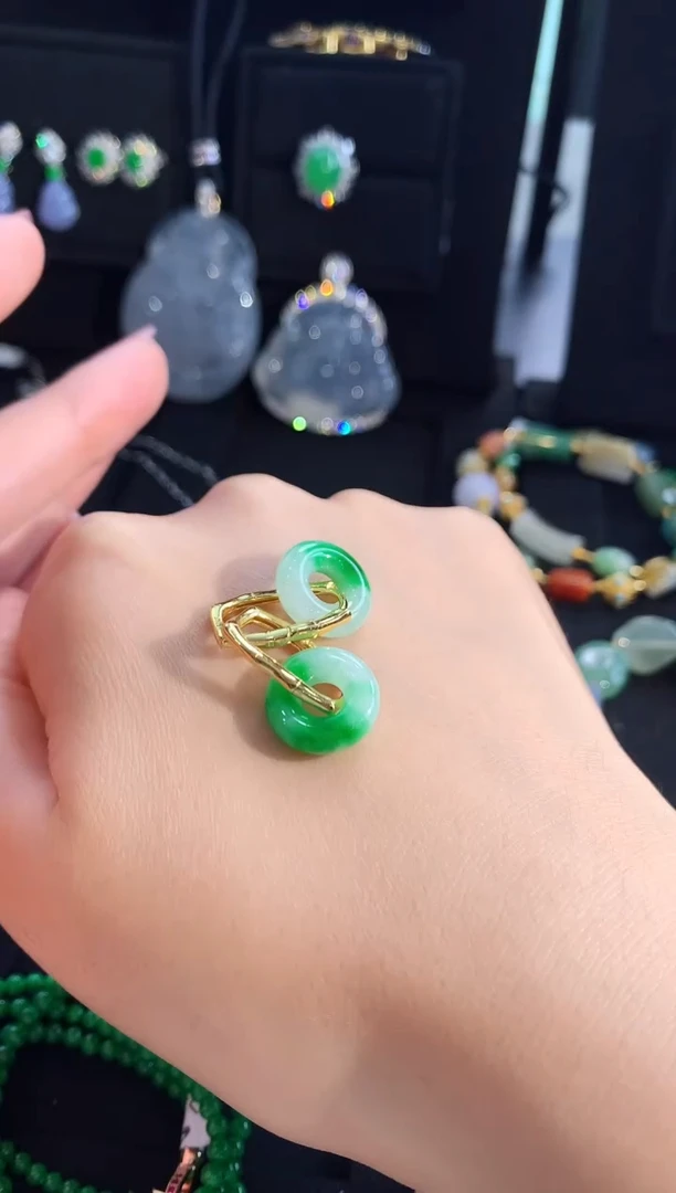 【闪购商品】翡翠耳饰银S925镶嵌耳饰