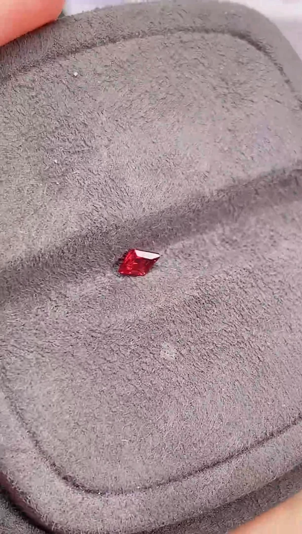 裸石尖晶石偷****猫0.18-36天然绝地尖晶石