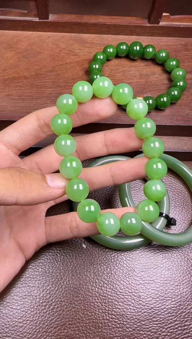 未镶嵌和田玉挂件和田玉手串