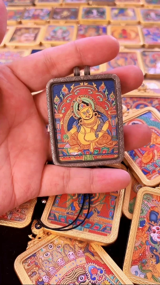 吊坠纯手绘齐冈黄老爷唐卡