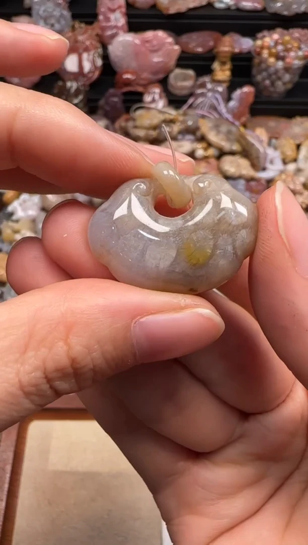 【闪购商品】硅化珊瑚（珊瑚玉）颈饰未镶嵌080