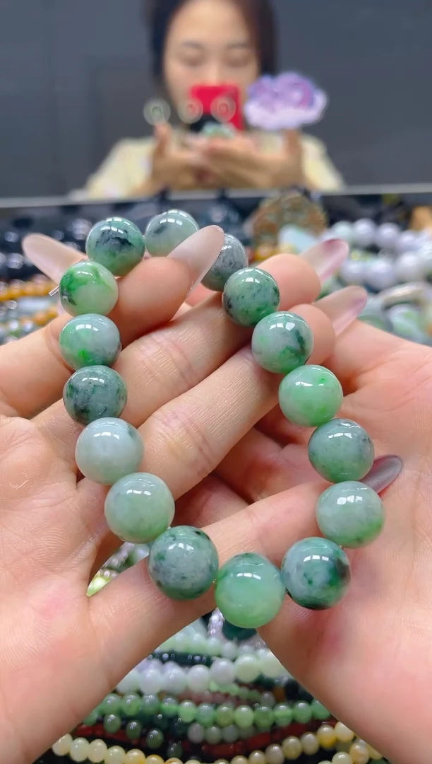 颈饰未镶嵌翡翠13MM/C/翡翠A货，一件也是批发价