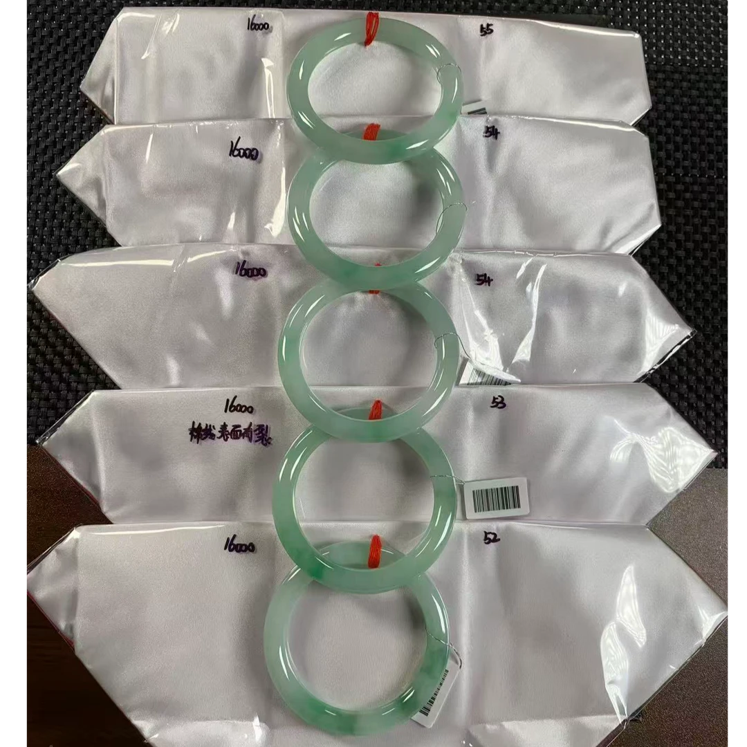 翡翠A货手镯0多样性发货，发一件