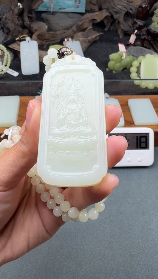 颈饰未镶嵌和田玉1