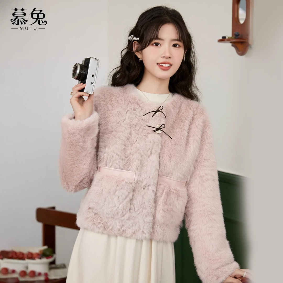 慕兔小香风仿羊羔毛外套女2025冬季新款气质加厚保暖皮毛一体上衣