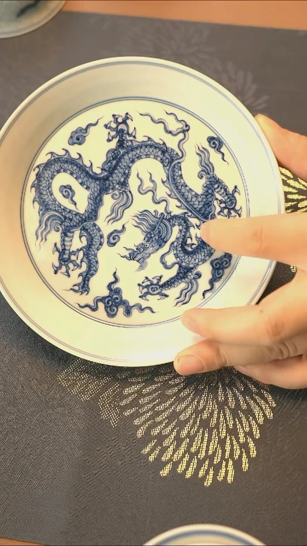 中式仿明青花云龙纹壶承